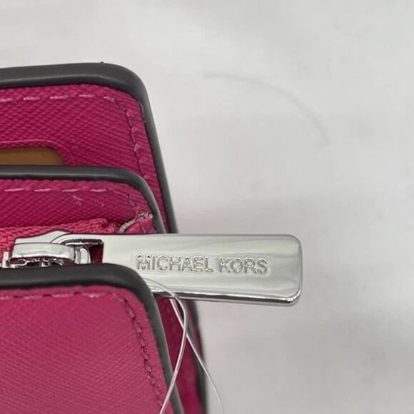 NEW MICHAEL KORS Jet Set Travel Medium Bifold Zip Wallet Leather Dragon Fruit - Picture 9 of 12